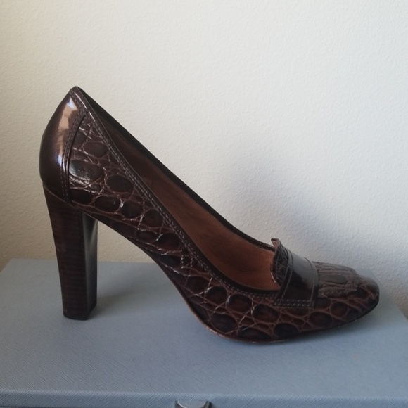 Shoes - Picture 3 of 5